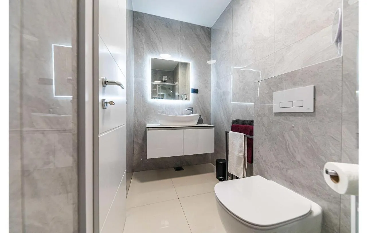2 Bedroom Beautiful Apartment In Seget Donji Trogir
