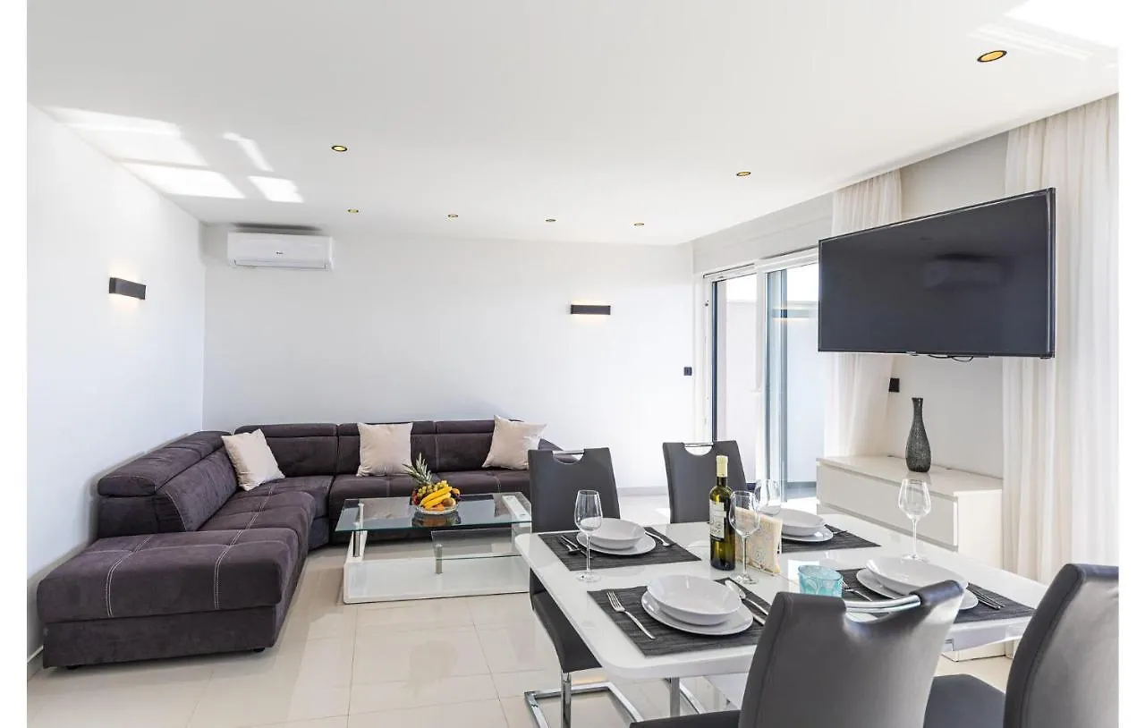 2 Bedroom Beautiful Apartment In Seget Donji Trogir Croatia